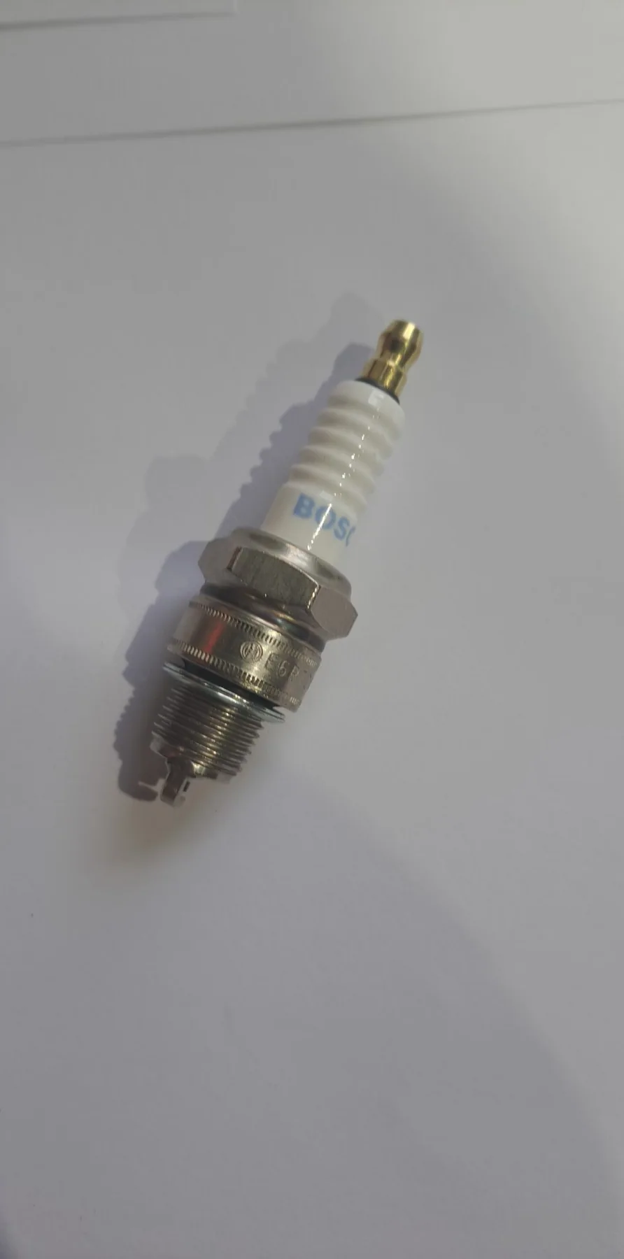 Hahn&Sohn Spark plug for H IG 2000 inverter generator